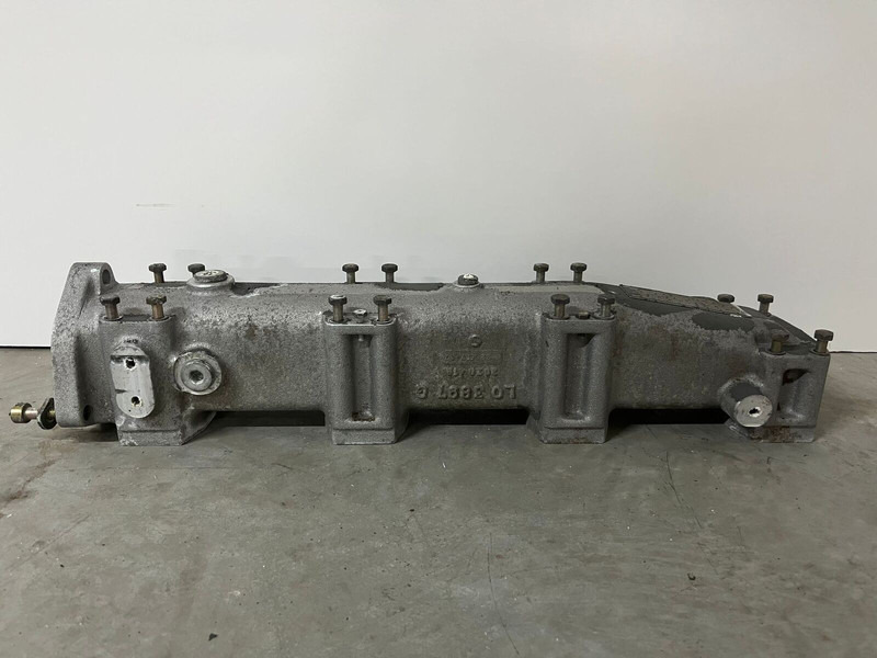 Liebherr A974 / P974 / R942 / R944 / R954 / R964 / R974 / R974B - A 974 / P 974 / R 942 / R 944 / R 954 / R 964 / R 974 / R 974B - Σωλήνας εισαγωγής αέρα: φωτογραφία 3 Liebherr A974 / P974 / R942 / R944 / R954 / R964 / R974 / R974B - A 974 / P 974 / R 942 / R 944 / R 954 / R 964 / R 974 / R 974B - Σωλήνας εισαγωγής αέρα: φωτογραφία 3