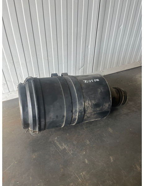 Liebherr R904 / A904C Li / A904 Li / A900C Li / A900C / R900C Li / R904C / R900C Li - Σύστημα εισαγωγής αέρα: φωτογραφία 1 Liebherr R904 / A904C Li / A904 Li / A900C Li / A900C / R900C Li / R904C / R900C Li - Σύστημα εισαγωγής αέρα: φωτογραφία 1