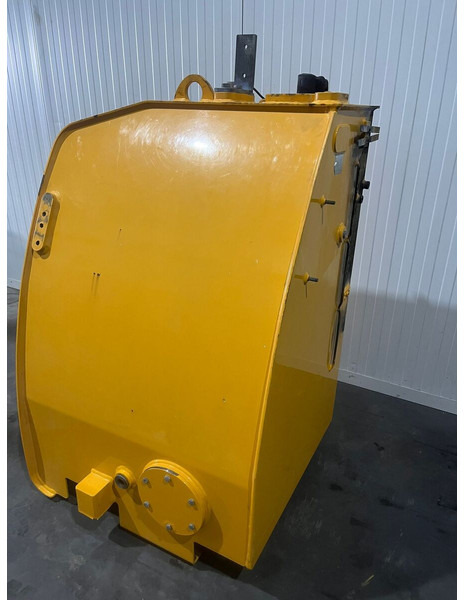 Liebherr - Ρεζερβουάρ καυσίμου: φωτογραφία 1 Liebherr - Ρεζερβουάρ καυσίμου: φωτογραφία 1