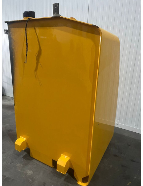 Liebherr - Ρεζερβουάρ καυσίμου: φωτογραφία 3 Liebherr - Ρεζερβουάρ καυσίμου: φωτογραφία 3