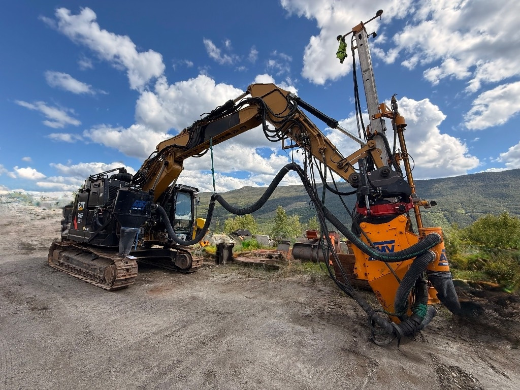 CAT 325 FL CR - Εκσκαφέας: φωτογραφία 3 CAT 325 FL CR - Εκσκαφέας: φωτογραφία 3