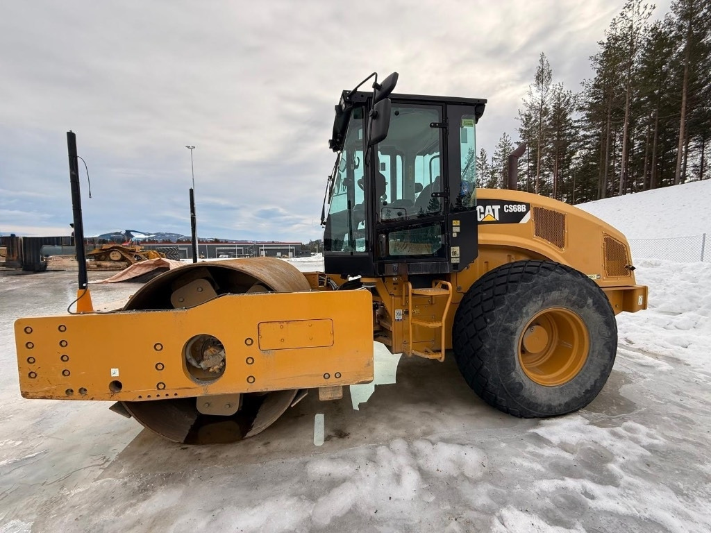 CAT CS 68 B - Οδοστρωτήρες: φωτογραφία 3 CAT CS 68 B - Οδοστρωτήρες: φωτογραφία 3