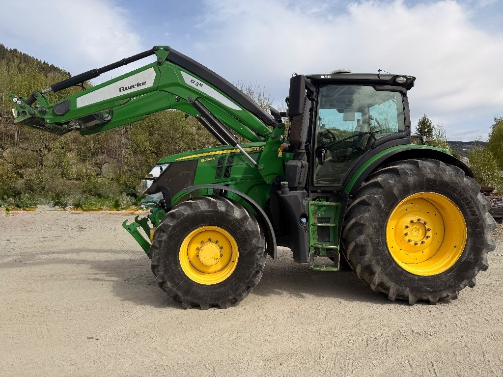 John Deere 6250 R ULTIMATE - Τρακτέρ: φωτογραφία 2 John Deere 6250 R ULTIMATE - Τρακτέρ: φωτογραφία 2