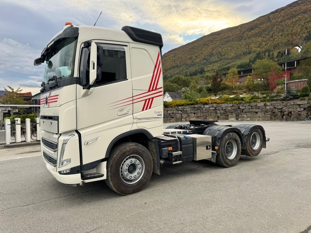 Volvo FH540 6 X 4 - Τράκτορας: φωτογραφία 1 Volvo FH540 6 X 4 - Τράκτορας: φωτογραφία 1