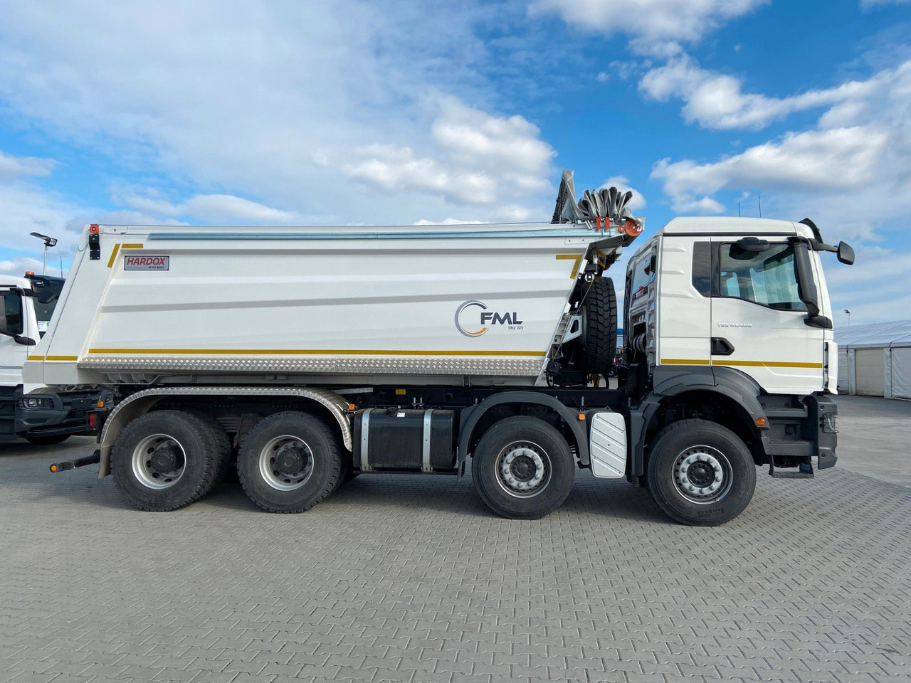 MAN TGS 41.400 8x4 EURO2 AUTOMAT TIPPER CR. SYSTEM - Φορτηγό ανατρεπόμενο: φωτογραφία 4 MAN TGS 41.400 8x4 EURO2 AUTOMAT TIPPER CR. SYSTEM - Φορτηγό ανατρεπόμενο: φωτογραφία 4