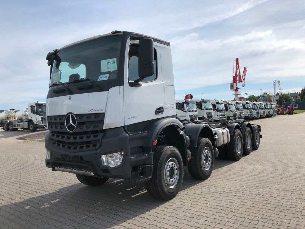 Mercedes-Benz AROCS 4451 10x4 - Φορτηγό σασί: φωτογραφία 2 Mercedes-Benz AROCS 4451 10x4 - Φορτηγό σασί: φωτογραφία 2