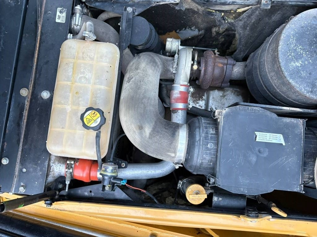 Φορτωτής εκσκαφέας CAT 432 E: φωτογραφία 28 Φορτωτής εκσκαφέας CAT 432 E: φωτογραφία 28