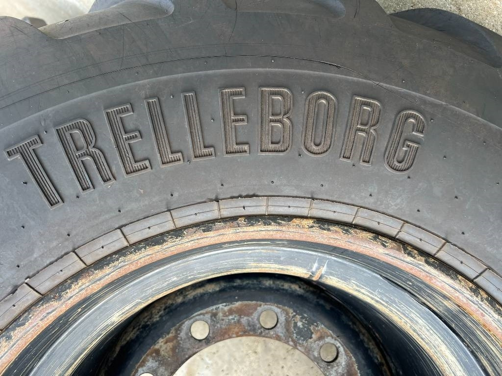 Trelleborg 710/40B22.5 AMPT - Ελαστικό για Κατασκευή μηχανήματα: φωτογραφία 2 Trelleborg 710/40B22.5 AMPT - Ελαστικό για Κατασκευή μηχανήματα: φωτογραφία 2