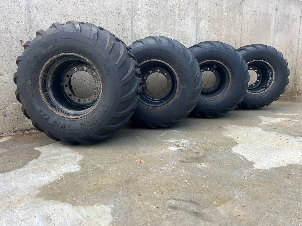 Trelleborg 710/40B22.5 AMPT - Ελαστικό για Κατασκευή μηχανήματα: φωτογραφία 1 Trelleborg 710/40B22.5 AMPT - Ελαστικό για Κατασκευή μηχανήματα: φωτογραφία 1