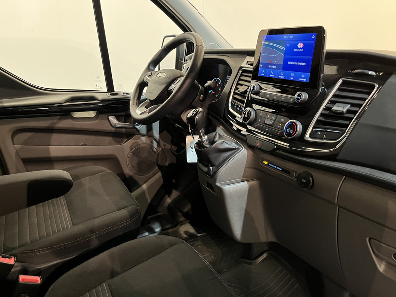 Ford Transit Custom 2.0 TDCI L2H1 Limited 130 PK / Euro 6 / Airco / Cruise Control / CarPlay / PDC / Navigatie / 3-Zits / 16.200 KM !! / BPM VRIJ !! - Μικρό βαν: φωτογραφία 3 Ford Transit Custom 2.0 TDCI L2H1 Limited 130 PK / Euro 6 / Airco / Cruise Control / CarPlay / PDC / Navigatie / 3-Zits / 16.200 KM !! / BPM VRIJ !! - Μικρό βαν: φωτογραφία 3