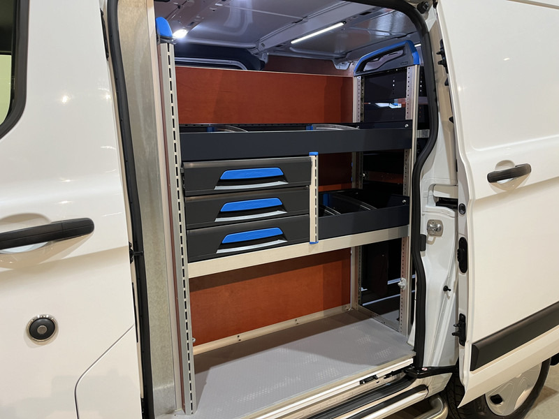 Μικρό βαν Ford Transit Custom 340 2.0 TDCI L1H1 Trend 130 PK Servicebus / Sortimo Inrichting / Euro 6 / Schuifdeur L + R / 220V. / Airco / Cruise Control / PDC / CarPlay / Trekhaak / Navigatie / 79.500 KM !!: φωτογραφία 16