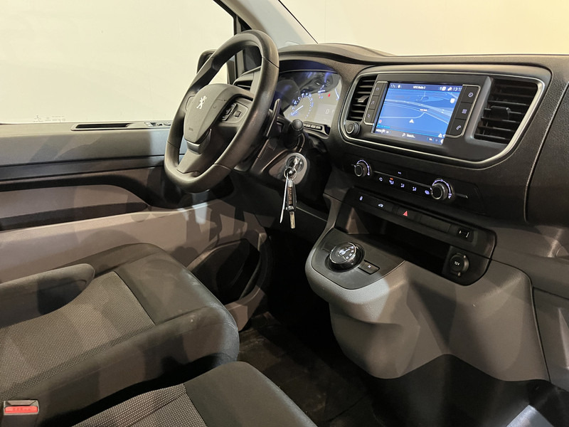 Peugeot Expert 2.0 BlueHDI Long Premium 180 PK Automaat / Euro 6 / Airco / Cruise Control / Navigatie / CarPlay / Trekhaak / PDC / Imperiaal / 3-Zits 90.000 KM !! - Μικρό βαν: φωτογραφία 3 Peugeot Expert 2.0 BlueHDI Long Premium 180 PK Automaat / Euro 6 / Airco / Cruise Control / Navigatie / CarPlay / Trekhaak / PDC / Imperiaal / 3-Zits 90.000 KM !! - Μικρό βαν: φωτογραφία 3