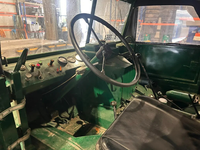 Mercedes-Benz Unimog U411 - Φορτηγό: φωτογραφία 4 Mercedes-Benz Unimog U411 - Φορτηγό: φωτογραφία 4