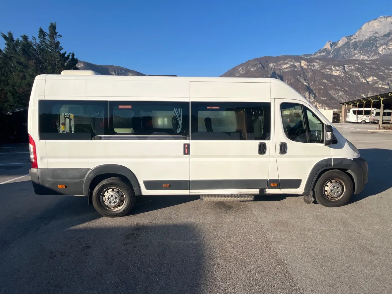 Προαστιακό λεωφορείο Citroën Jumper: φωτογραφία 11 Προαστιακό λεωφορείο Citroën Jumper: φωτογραφία 11