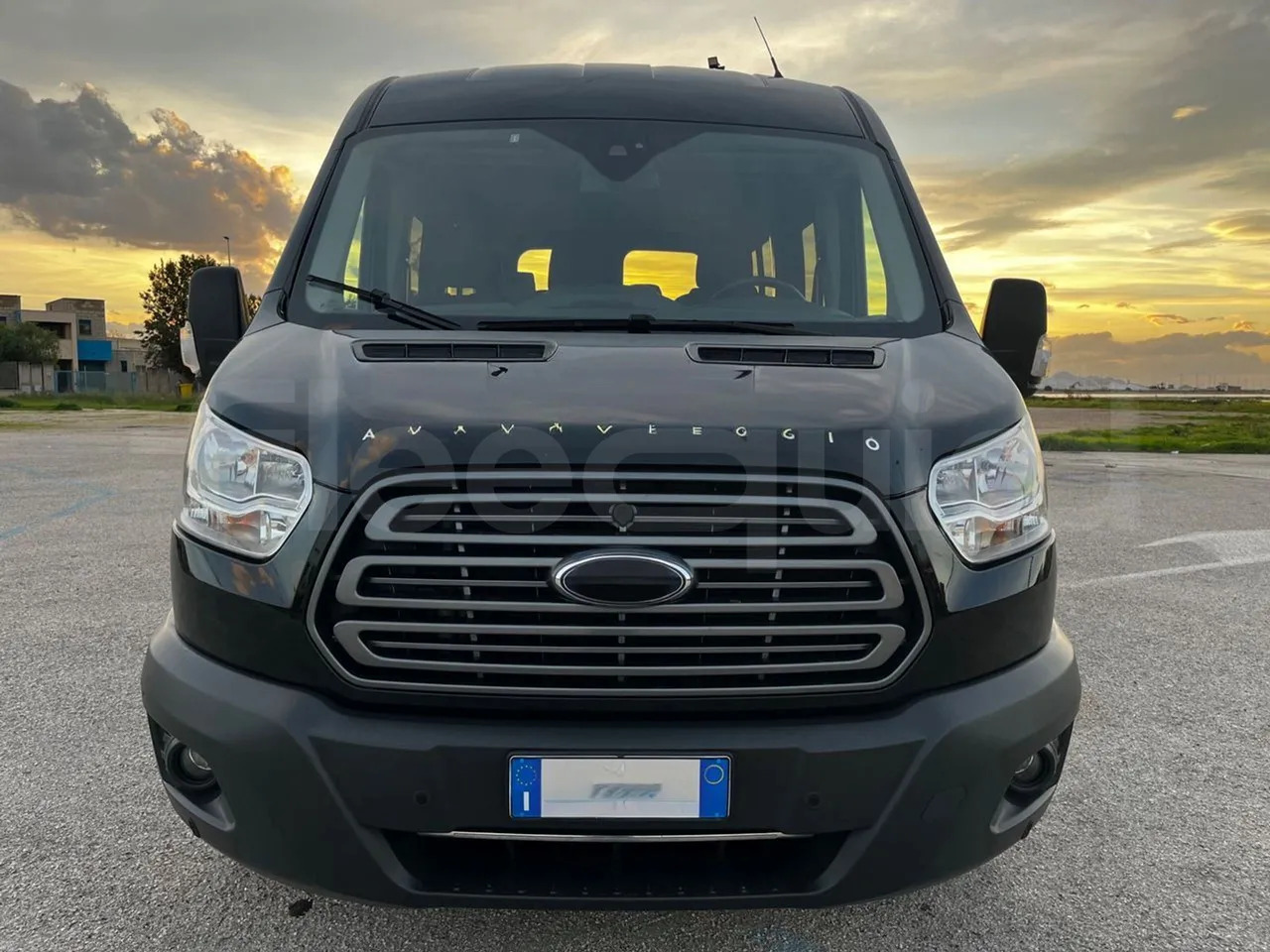 Ford Transit - Προαστιακό λεωφορείο: φωτογραφία 2 Ford Transit - Προαστιακό λεωφορείο: φωτογραφία 2