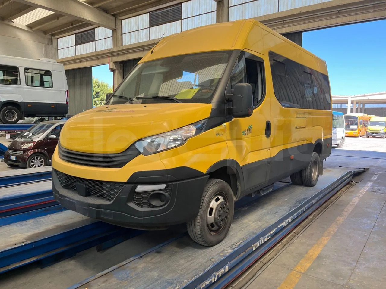 Iveco Daily - Σχολικό λεωφορείο: φωτογραφία 4 Iveco Daily - Σχολικό λεωφορείο: φωτογραφία 4