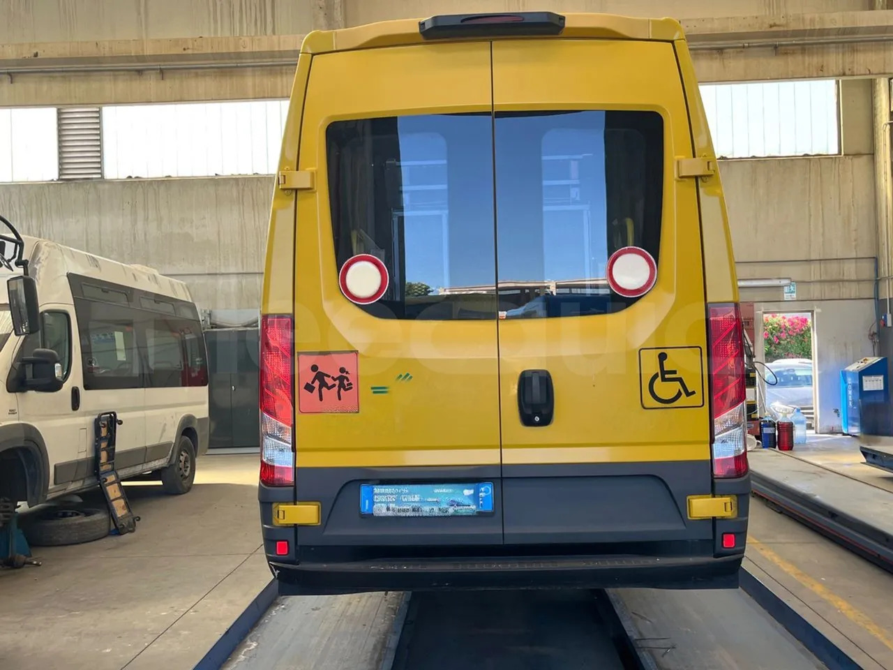Iveco Daily - Σχολικό λεωφορείο: φωτογραφία 5 Iveco Daily - Σχολικό λεωφορείο: φωτογραφία 5