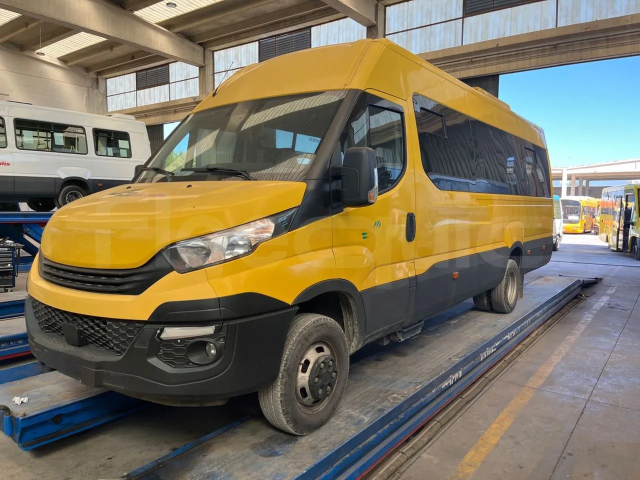 Iveco Daily - Σχολικό λεωφορείο: φωτογραφία 4 Iveco Daily - Σχολικό λεωφορείο: φωτογραφία 4