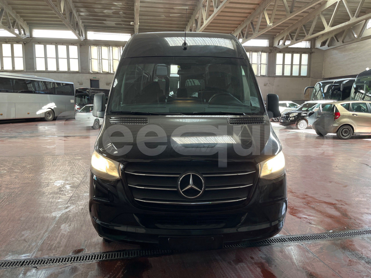 Mercedes-Benz Sprinter - Πούλμαν: φωτογραφία 2 Mercedes-Benz Sprinter - Πούλμαν: φωτογραφία 2