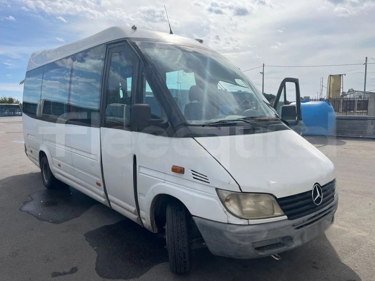 Mercedes-Benz Sprinter - Προαστιακό λεωφορείο: φωτογραφία 1 Mercedes-Benz Sprinter - Προαστιακό λεωφορείο: φωτογραφία 1