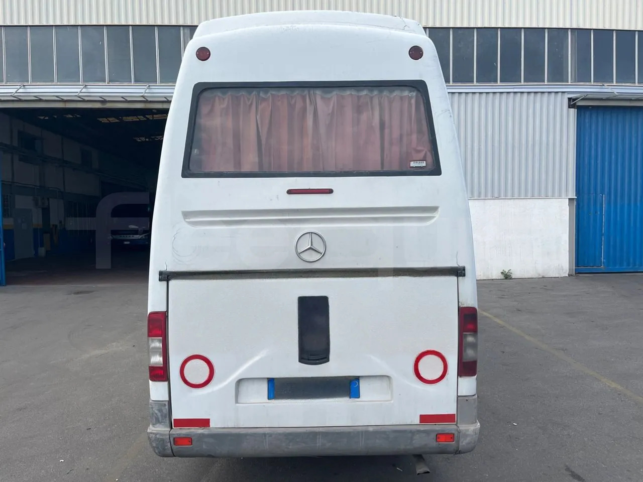 Mercedes-Benz Sprinter - Προαστιακό λεωφορείο: φωτογραφία 5 Mercedes-Benz Sprinter - Προαστιακό λεωφορείο: φωτογραφία 5