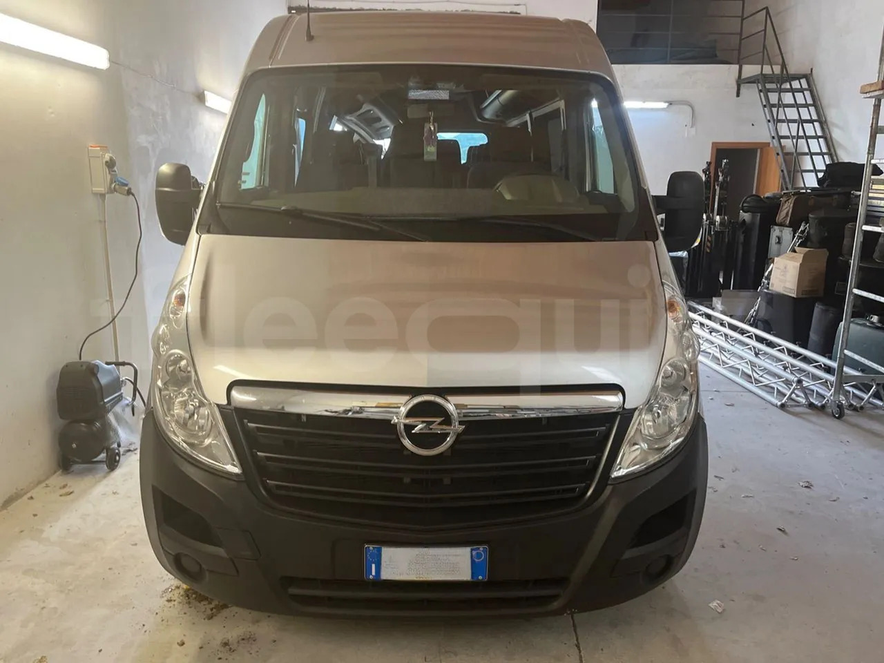 Μικρό λεωφορείο, Επιβατικό βαν Opel Movano: φωτογραφία 1