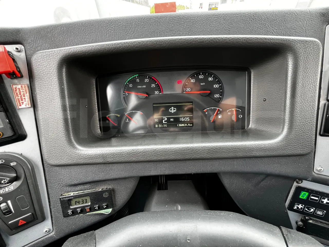 Volvo B12B - Πούλμαν: φωτογραφία 3 Volvo B12B - Πούλμαν: φωτογραφία 3