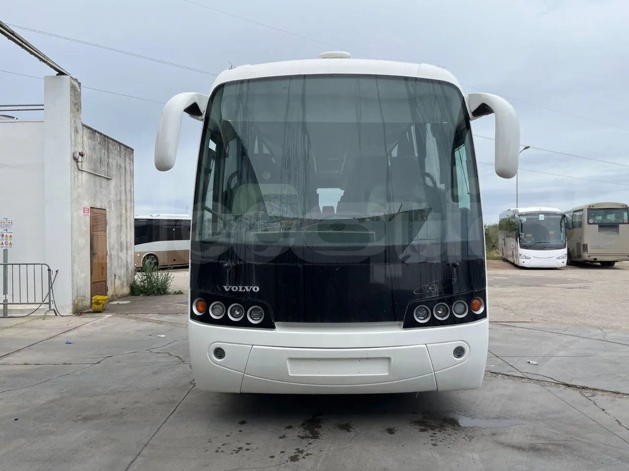 Volvo B12 - Πούλμαν: φωτογραφία 2 Volvo B12 - Πούλμαν: φωτογραφία 2