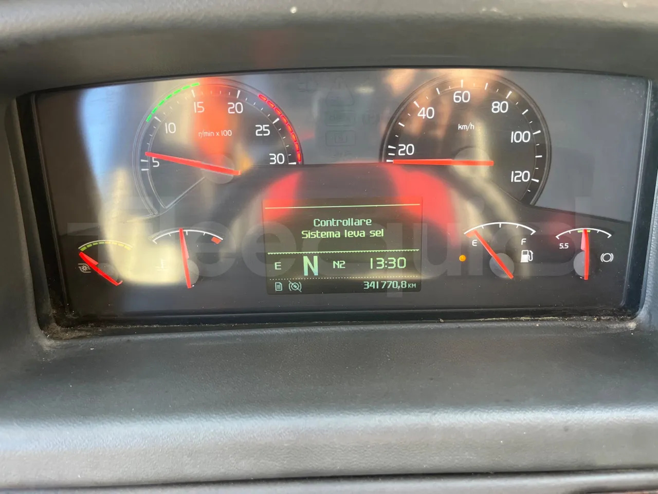 Volvo Barbi Genesis - Πούλμαν: φωτογραφία 3 Volvo Barbi Genesis - Πούλμαν: φωτογραφία 3