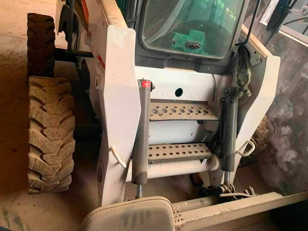 Bobcat S 300 - Φορτωτής πλάγιας ολίσθησης: φωτογραφία 2 Bobcat S 300 - Φορτωτής πλάγιας ολίσθησης: φωτογραφία 2