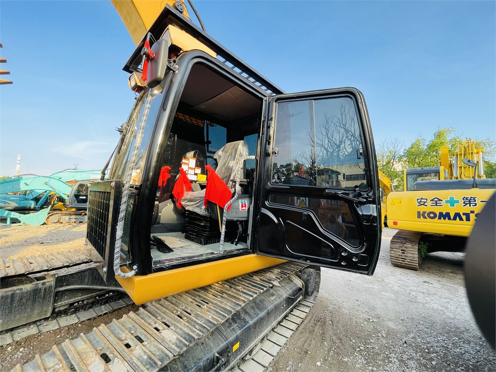 CAT 320D2 L - Εκσκαφέας: φωτογραφία 3 CAT 320D2 L - Εκσκαφέας: φωτογραφία 3