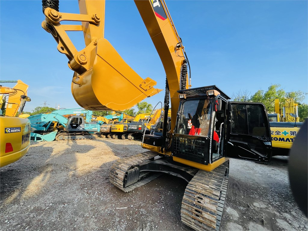 CAT 320D2 L - Εκσκαφέας: φωτογραφία 2 CAT 320D2 L - Εκσκαφέας: φωτογραφία 2
