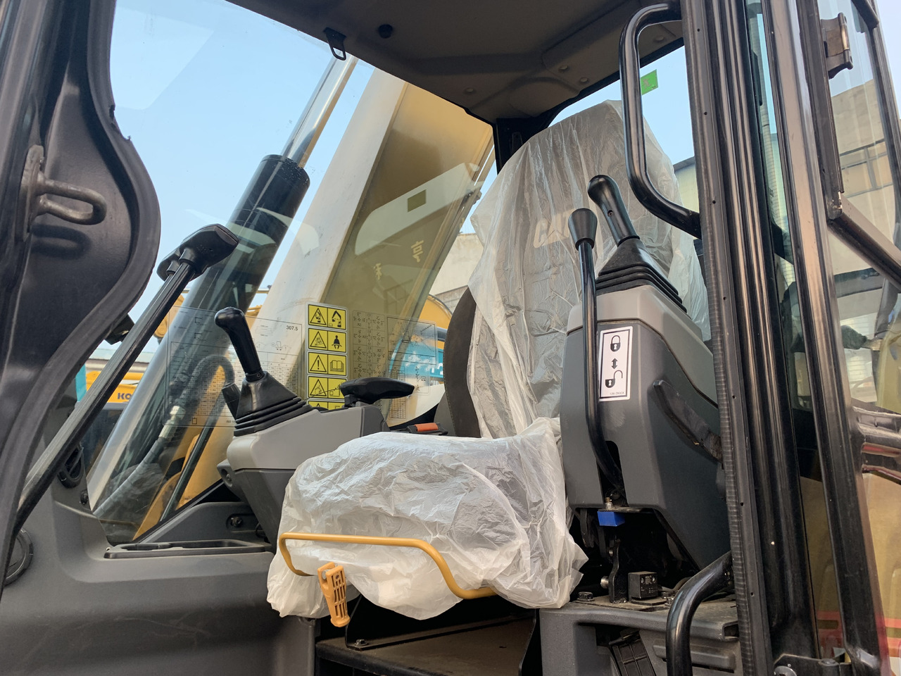 CATERPILLAR 307.5 - Τροχοφόρος εκσκαφέας: φωτογραφία 4 CATERPILLAR 307.5 - Τροχοφόρος εκσκαφέας: φωτογραφία 4