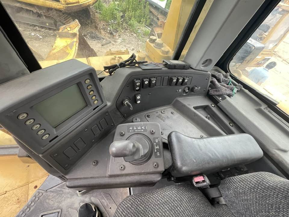 Caterpillar D8T - Μπουλντόζα: φωτογραφία 5 Caterpillar D8T - Μπουλντόζα: φωτογραφία 5