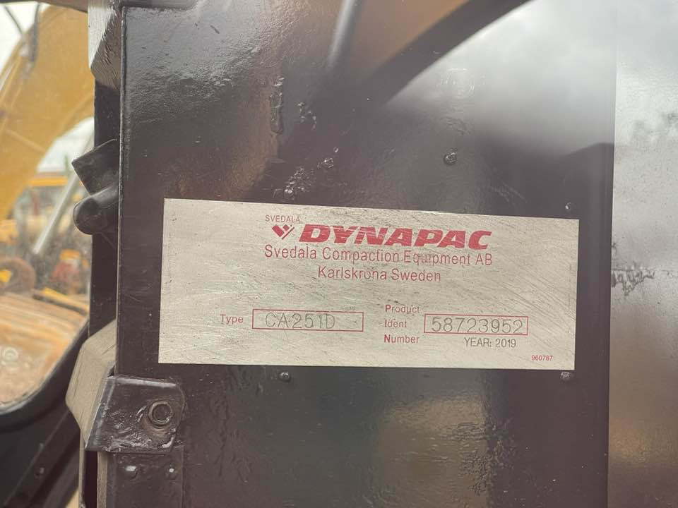 Dynapac Dynapac CA251D HASH - Ασφαλτικός οδοστρωτήρας: φωτογραφία 5 Dynapac Dynapac CA251D HASH - Ασφαλτικός οδοστρωτήρας: φωτογραφία 5