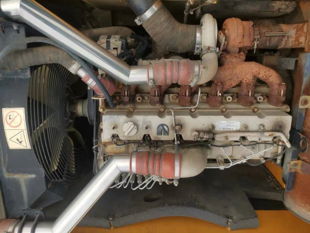 Hyundai 350L VS - Ερπυστριοφόρος εκσκαφέας: φωτογραφία 4 Hyundai 350L VS - Ερπυστριοφόρος εκσκαφέας: φωτογραφία 4