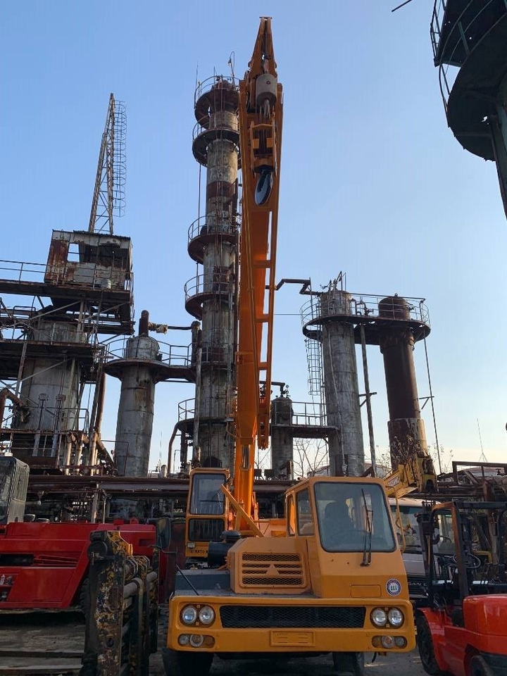 Kato NK 250 E - Γερανός παντός εδάφους: φωτογραφία 1 Kato NK 250 E - Γερανός παντός εδάφους: φωτογραφία 1
