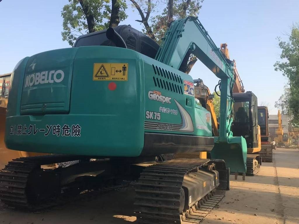 Kobelco SK 75 - Μίνι εκσκαφέας: φωτογραφία 3 Kobelco SK 75 - Μίνι εκσκαφέας: φωτογραφία 3
