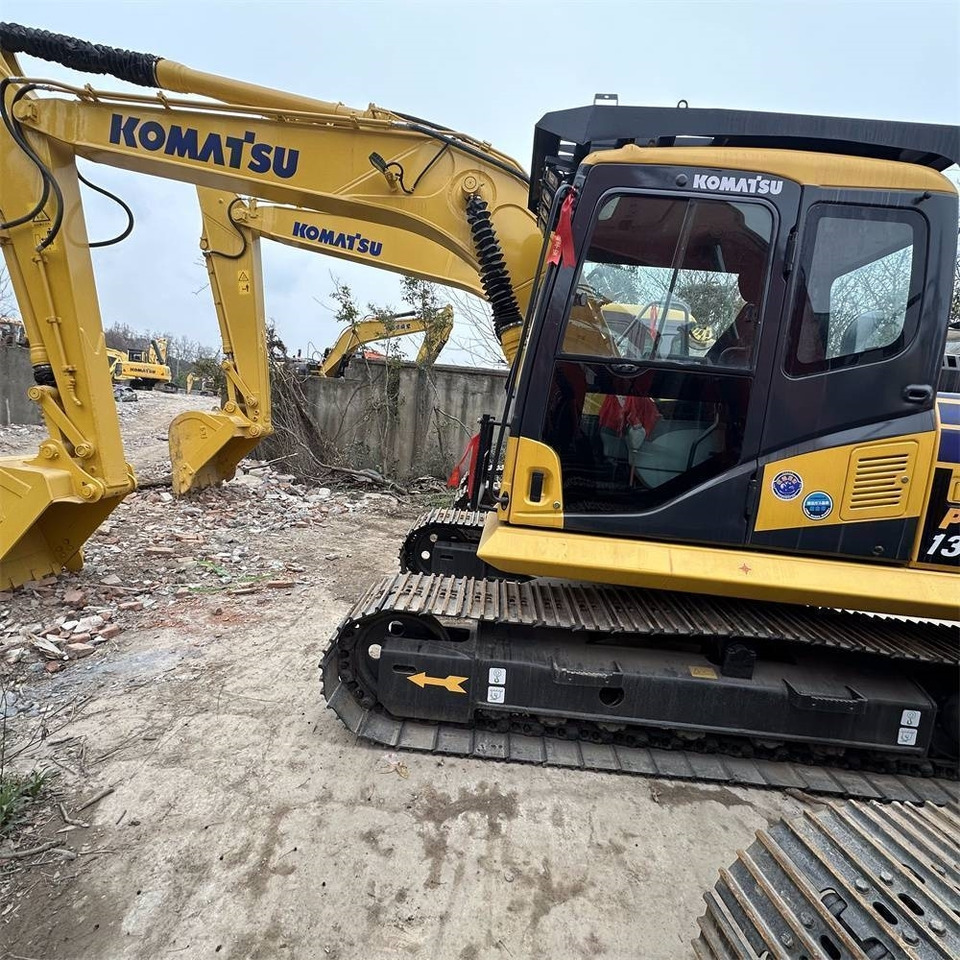 Komatsu PC 130-7 - Ερπυστριοφόρος εκσκαφέας: φωτογραφία 1 Komatsu PC 130-7 - Ερπυστριοφόρος εκσκαφέας: φωτογραφία 1