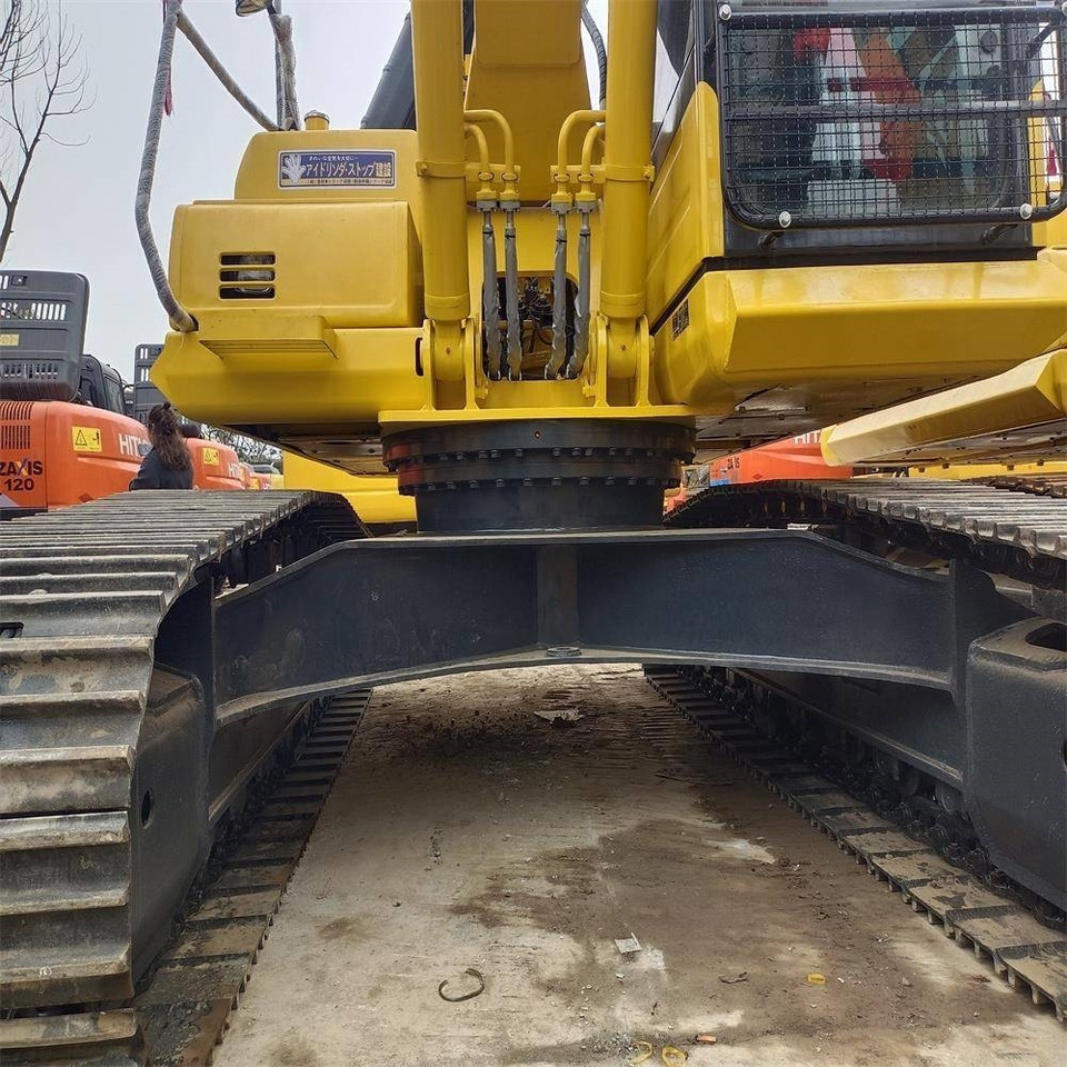 Komatsu PC 220 - Ερπυστριοφόρος εκσκαφέας: φωτογραφία 5 Komatsu PC 220 - Ερπυστριοφόρος εκσκαφέας: φωτογραφία 5
