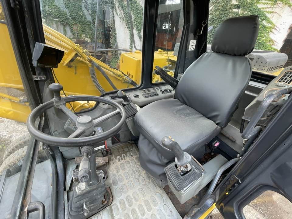 Komatsu PW160-8 [ - Τροχοφόρος εκσκαφέας: φωτογραφία 5 Komatsu PW160-8 [ - Τροχοφόρος εκσκαφέας: φωτογραφία 5