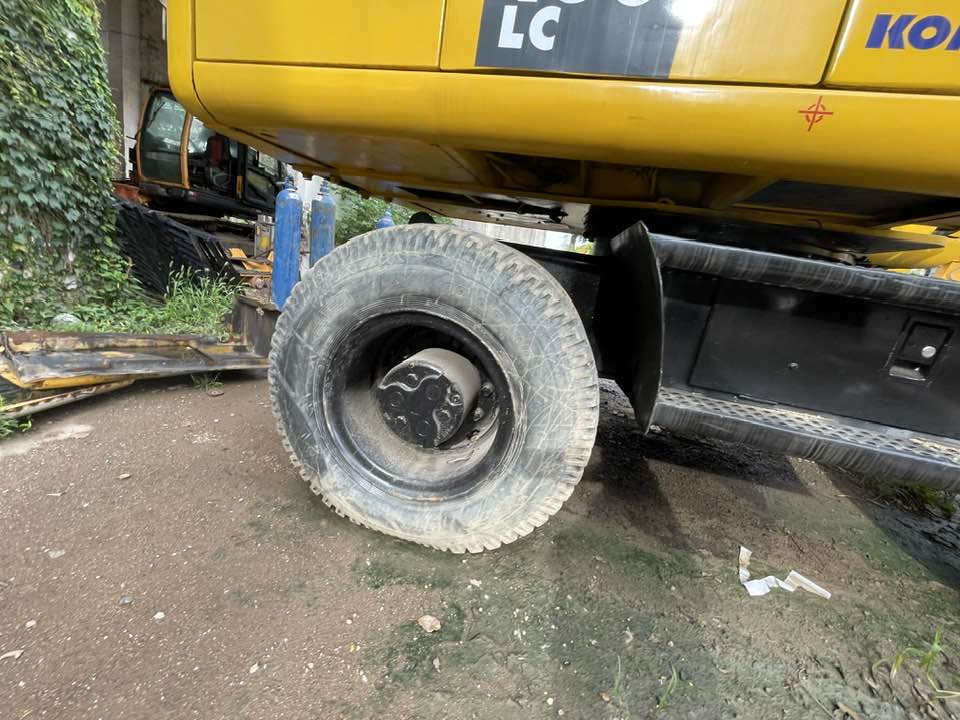 Komatsu PW160 - Τροχοφόρος εκσκαφέας: φωτογραφία 5 Komatsu PW160 - Τροχοφόρος εκσκαφέας: φωτογραφία 5