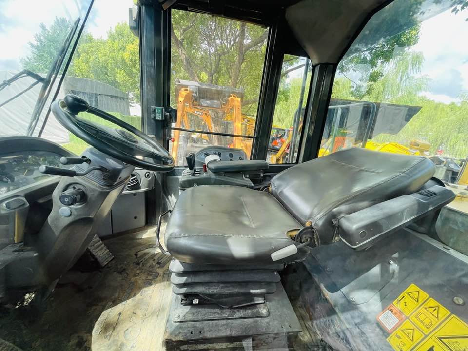 Komatsu WA380-8 - Ελαστιχοφόρος φορτωτής: φωτογραφία 2 Komatsu WA380-8 - Ελαστιχοφόρος φορτωτής: φωτογραφία 2