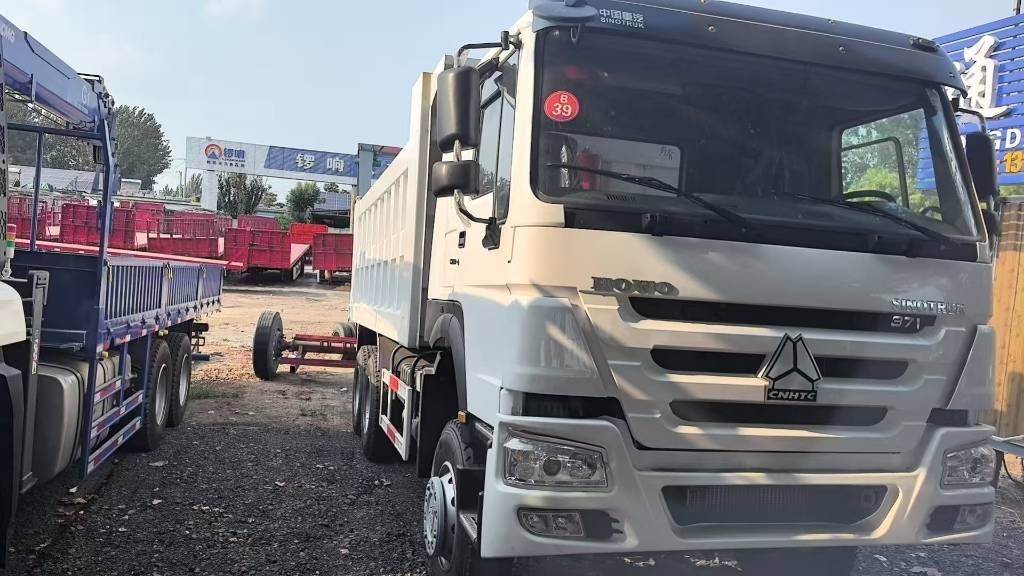 Sinotruk 371  - Φορτηγό ανατρεπόμενο: φωτογραφία 3 Sinotruk 371  - Φορτηγό ανατρεπόμενο: φωτογραφία 3