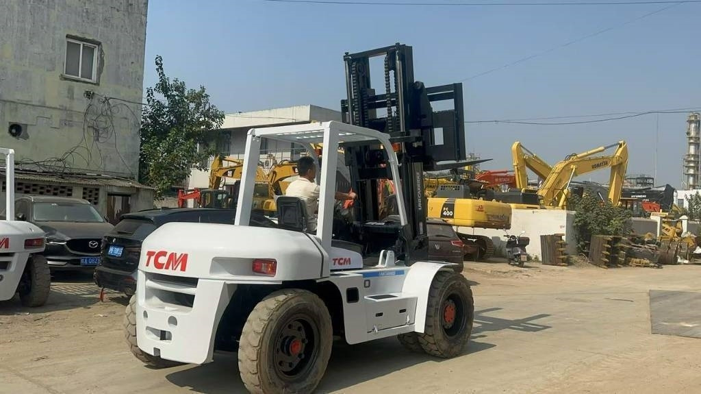 TCM FD 100 Z8 - Τηλεσκοπικός φορτωτής: φωτογραφία 1 TCM FD 100 Z8 - Τηλεσκοπικός φορτωτής: φωτογραφία 1