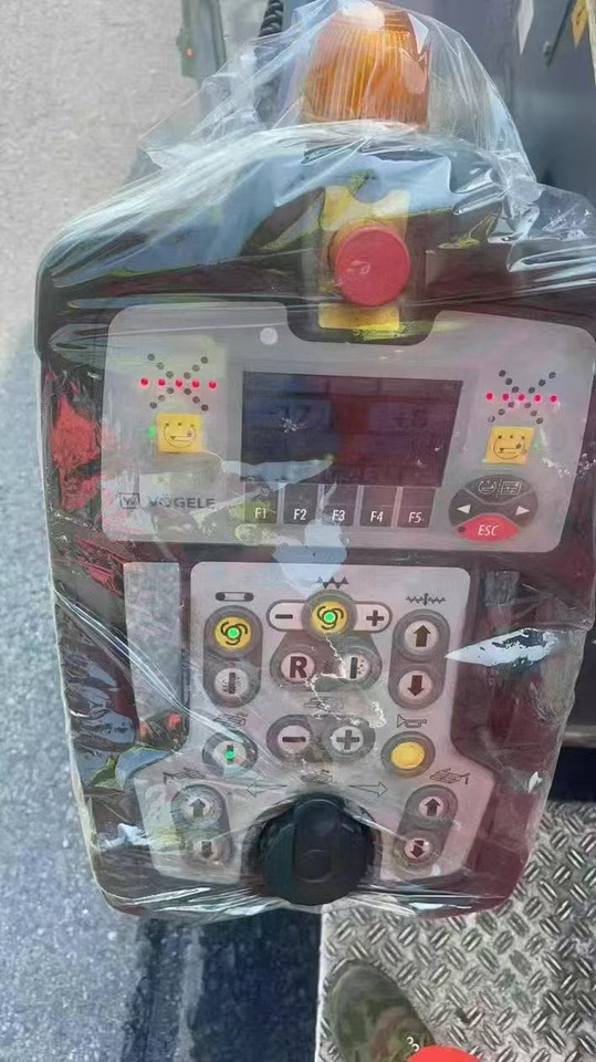 VÖGELE SUPER 1880-3L - Διαστρωτήρας ασφάλτου: φωτογραφία 5 VÖGELE SUPER 1880-3L - Διαστρωτήρας ασφάλτου: φωτογραφία 5