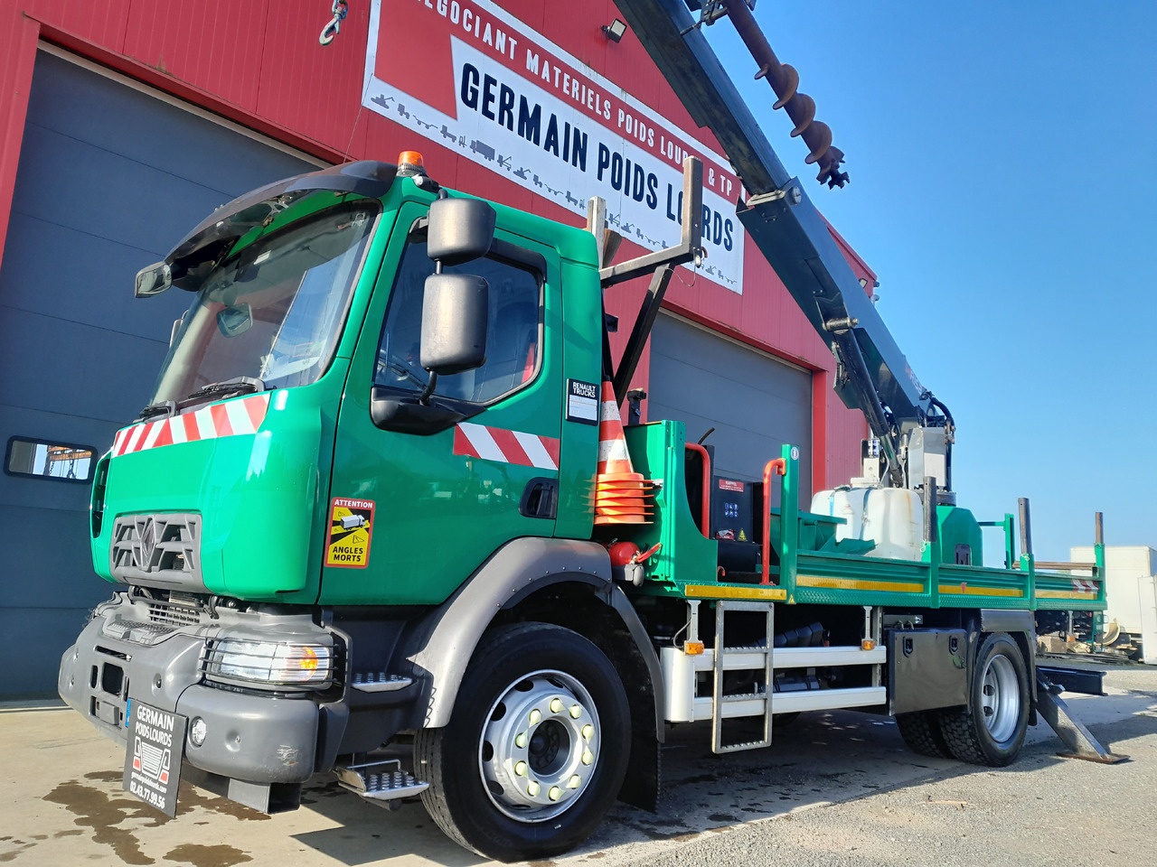 RENAULT D250 - Φορτηγό με γερανό: φωτογραφία 5 RENAULT D250 - Φορτηγό με γερανό: φωτογραφία 5