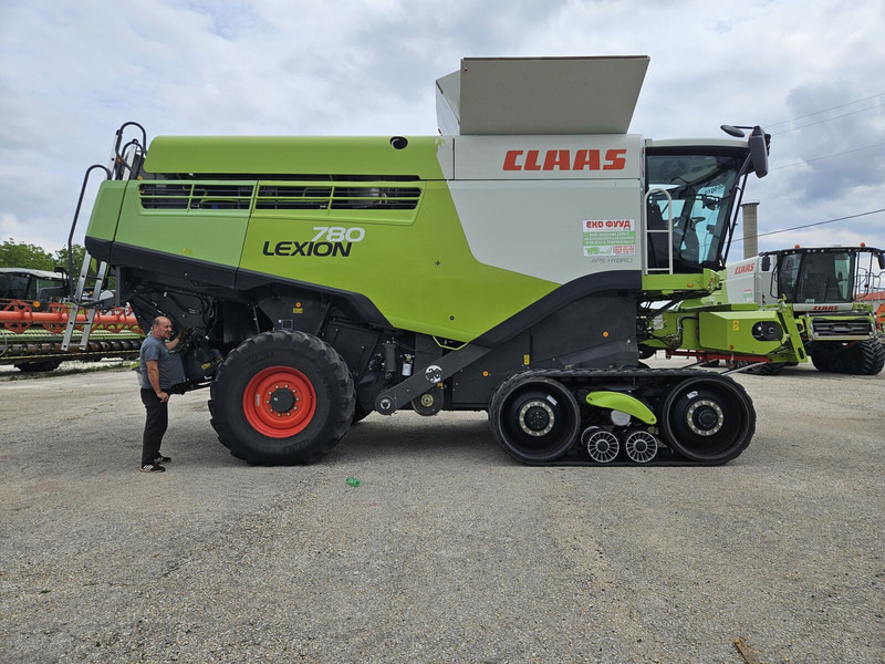 Claas Lexion 780 TT - Θεριζοαλωνιστική μηχανή: φωτογραφία 5 Claas Lexion 780 TT - Θεριζοαλωνιστική μηχανή: φωτογραφία 5