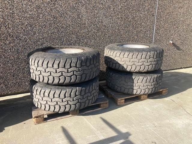 425/65-22,5 KOMPLET - Ελαστικό για Γεωργικά μηχανήματα: φωτογραφία 1 425/65-22,5 KOMPLET - Ελαστικό για Γεωργικά μηχανήματα: φωτογραφία 1