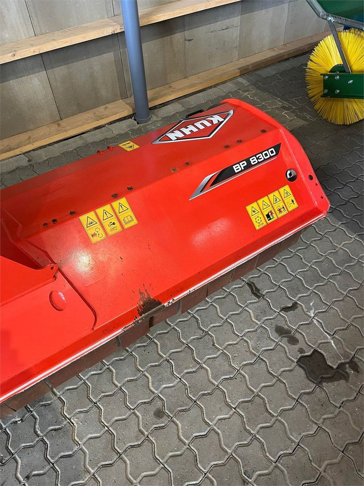 Kuhn BP 8300 - Καταστροφέας με σφυριά: φωτογραφία 3 Kuhn BP 8300 - Καταστροφέας με σφυριά: φωτογραφία 3